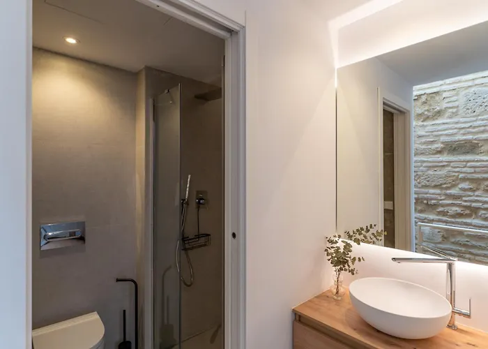 La Torre Del Portillo Apartment